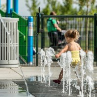 Kids Splash park in Potomac yard land bay k park