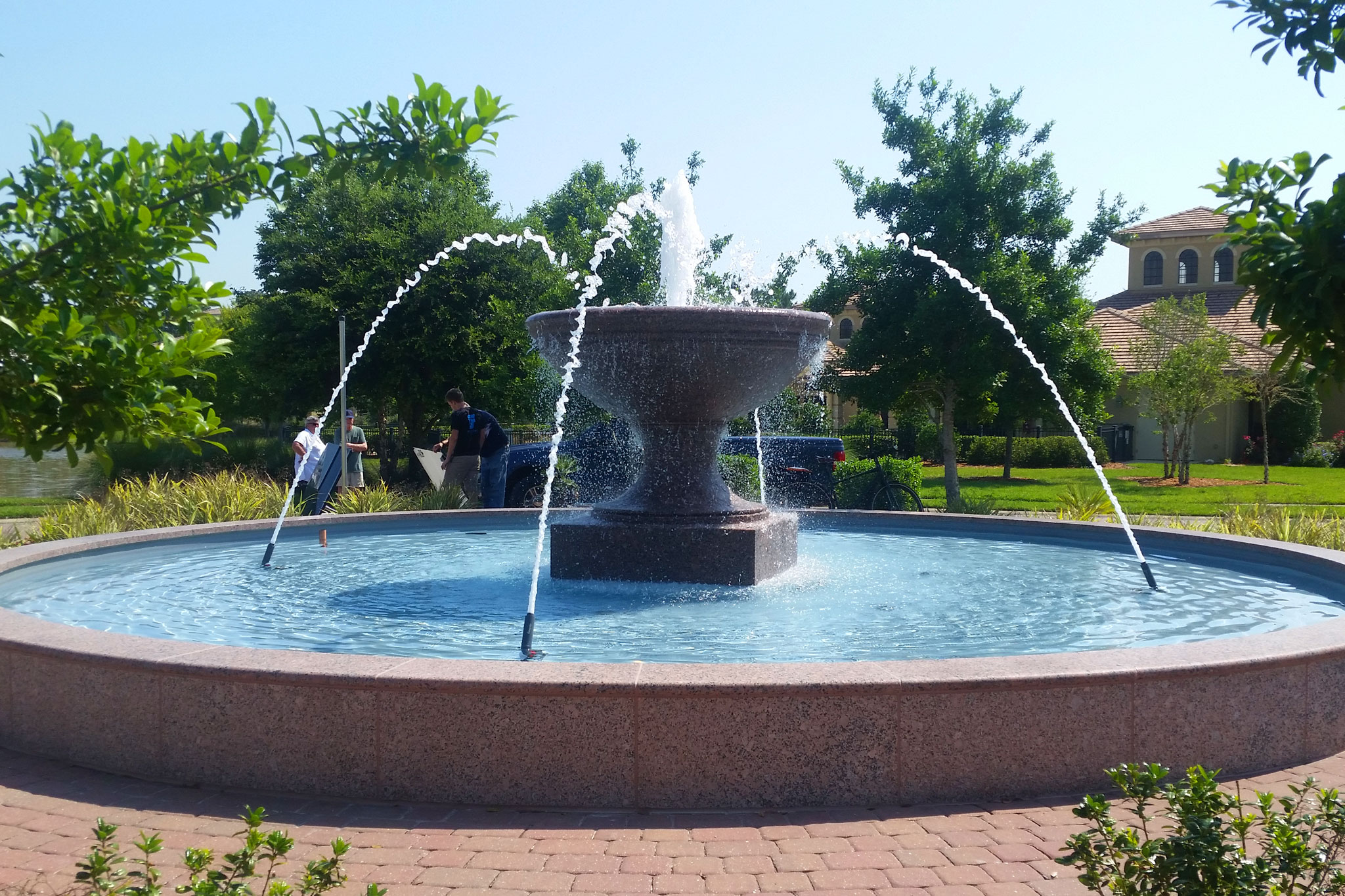 Laterra Links Roundabout Fountain